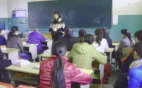 初中语文老师在家长会上的发言稿 初中语文老师在家长会上的简短发言